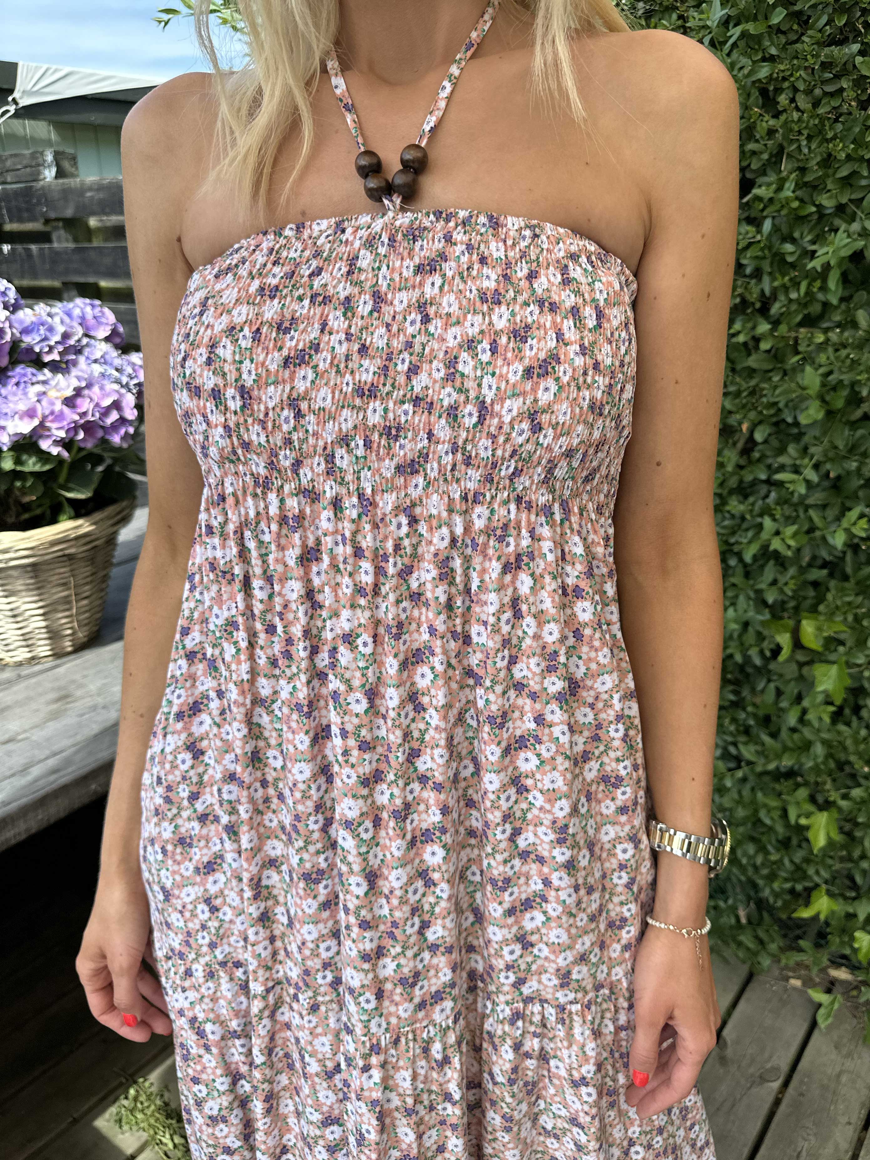 Amina - Lang sommerkjole med smock ved brystet